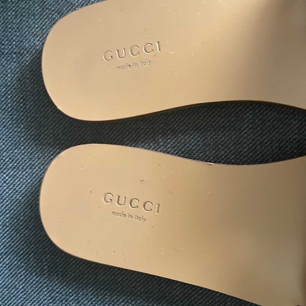 2018 Gucci sandal - Picture 3 of 9